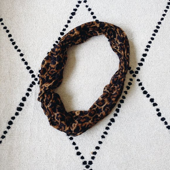 Animal Print Scarf - Picture 3 of 4